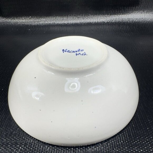 Necesito Mexico Hand Painted Bird Mexican Pottery Round Dish Bowl Artist Signed - Picture 7 of 14